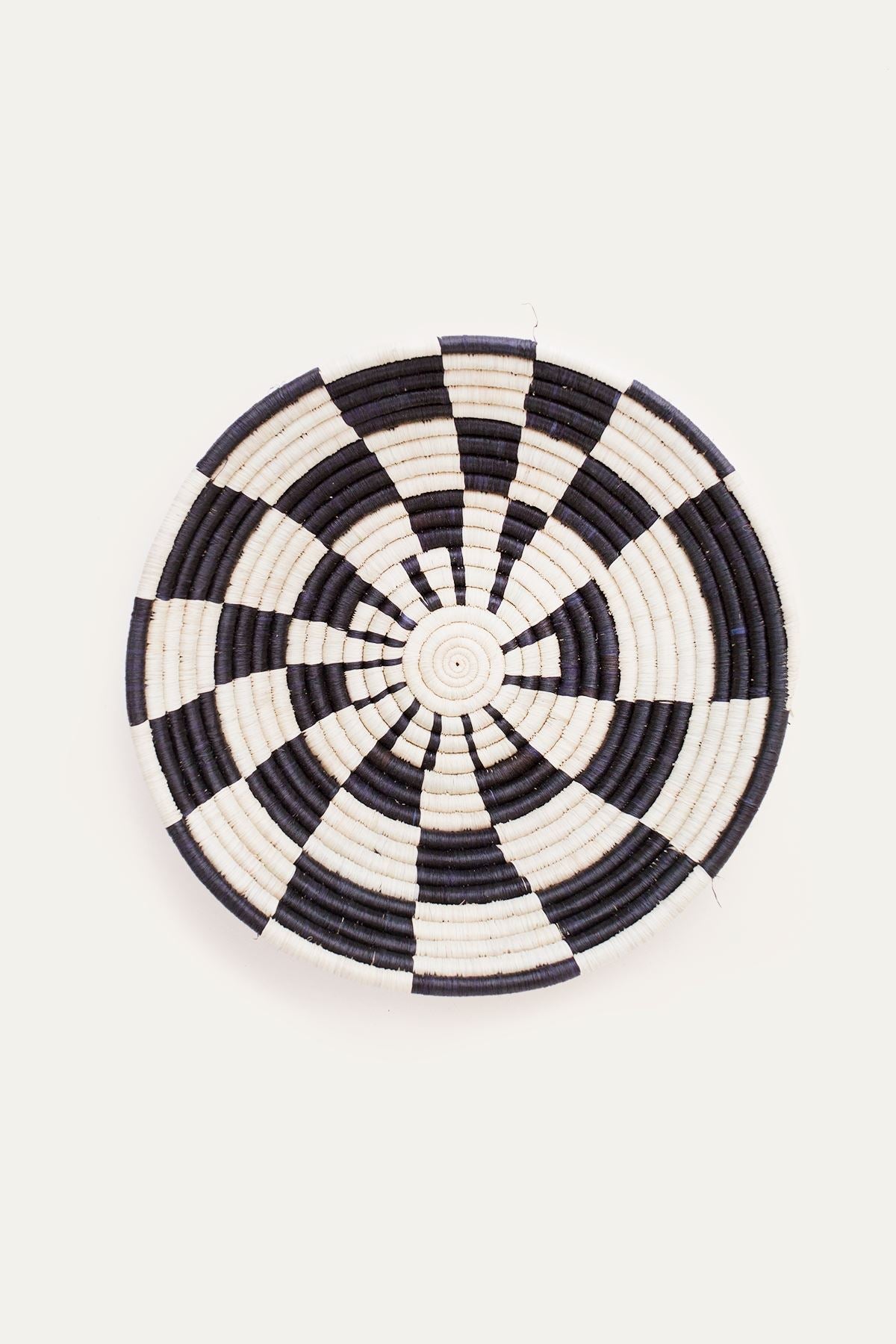 Geo Raffia Plateau Bowl