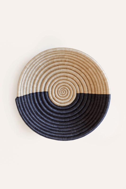 Akeza Plateau Black Bowl